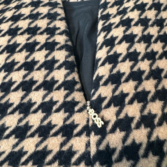 Hugo Boss - Picture 2 of 3